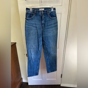 Abercrombie & Fitch 90’s Ultra High Rise Straight Leg Blue Jeans